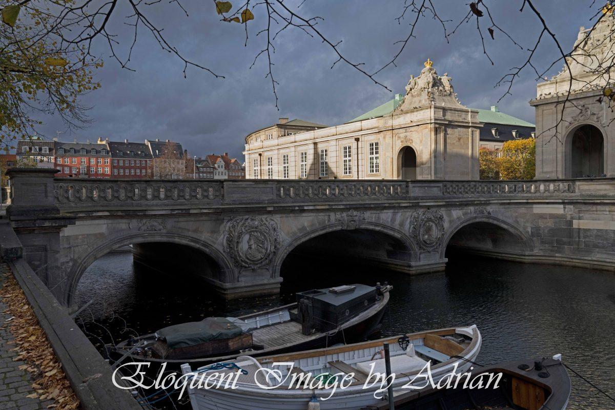 Frederiksholms Canal, Gammel Strand and Palace (Copenhagen)